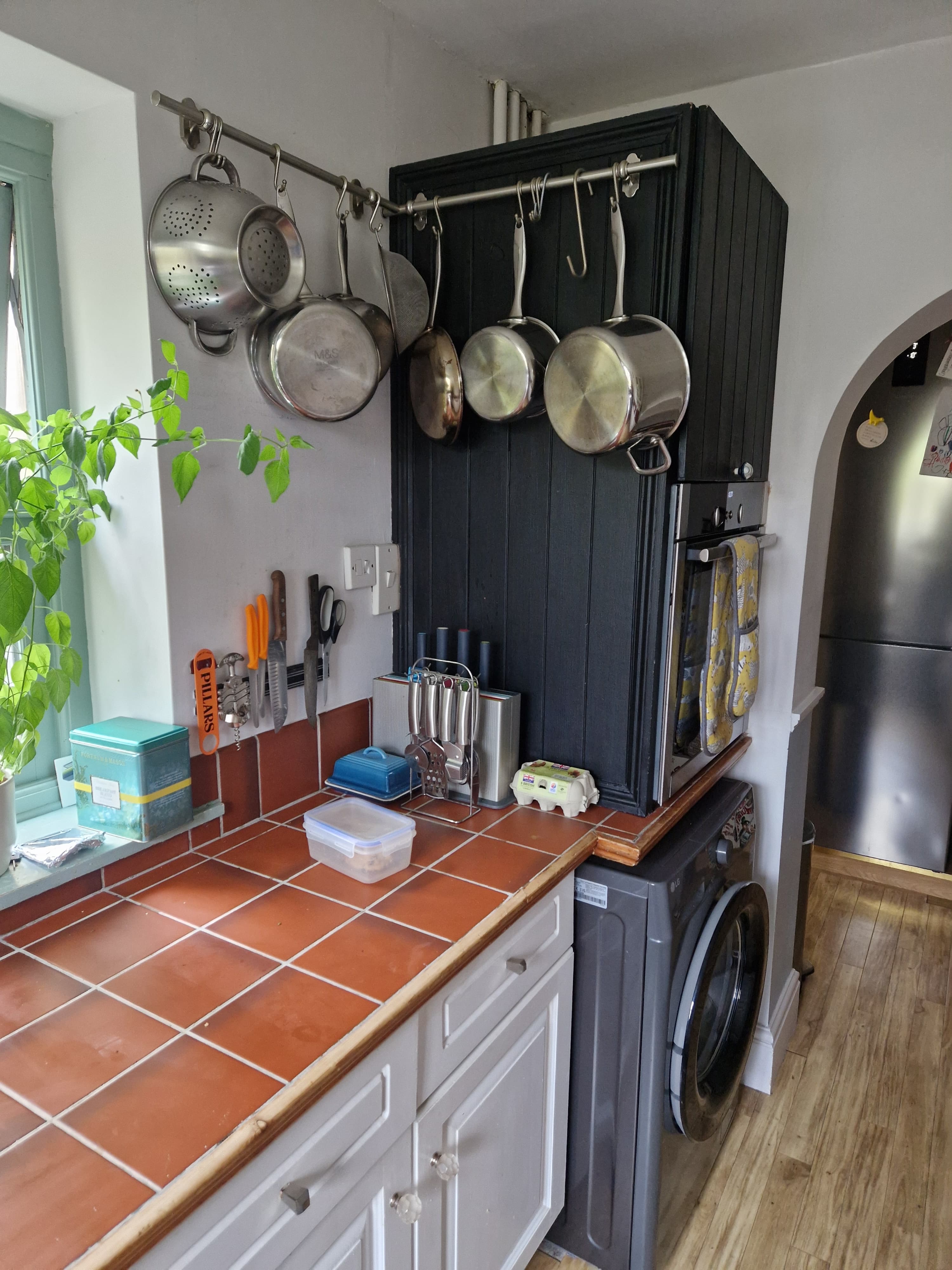 Mr & Mrs MacLachlan's Kitchen — before — photo 1